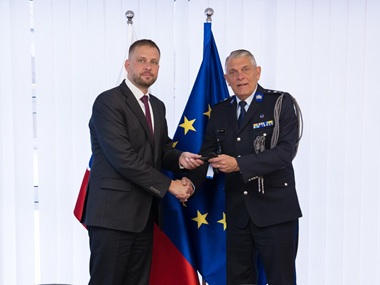 Holandské kráľovstvo darovalo Slovensku dve zabezpečené vozidlá na prevoz psychiatrických pacientov